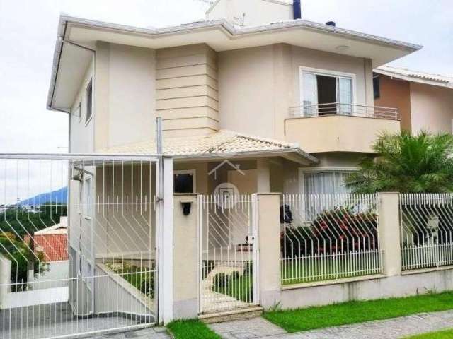Casa com 3 quartos à venda na Avenida dos Lagos, 368, Pedra Branca, Palhoça, 249 m2 por R$ 1.400.000