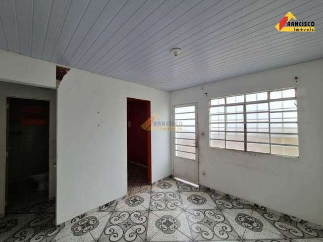 Casa à venda, 2 quartos, 2 vagas, Vila das Roseiras - Divinópolis/MG