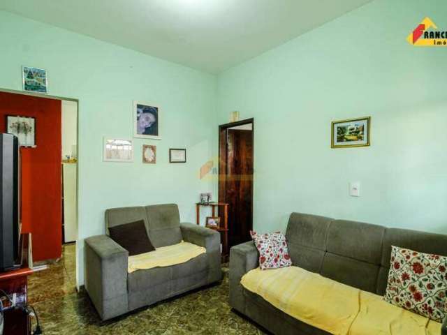 Casa à venda, 3 quartos, 2 vagas, Santa Rosa - Divinópolis/MG