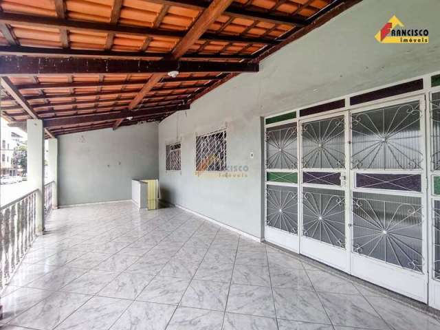 Casa para aluguel, 3 quartos, 1 vaga, Santo Antônio - Divinópolis/MG