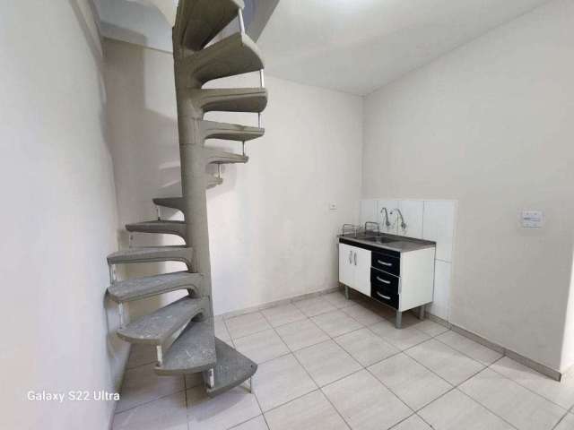 'Casa com 1 Suíte para alugar' 45 m² por R$ 1.300,00/mês - Jardim Sandra Maria - São Paulo/SP