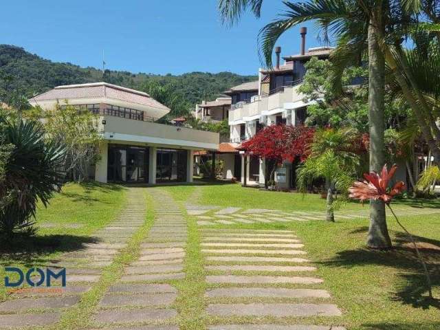 Casa à venda no bairro Ponta das  Canas - Florianópolis/SC