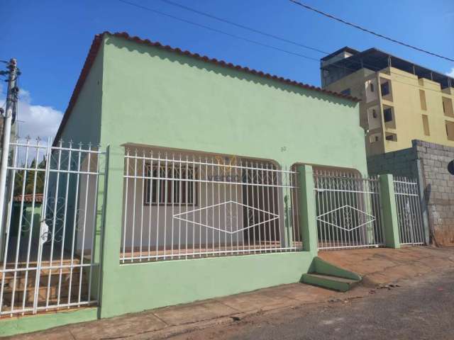 Casa à venda no Centro por R$ 425.000 mil em Ouro Branco - MG
