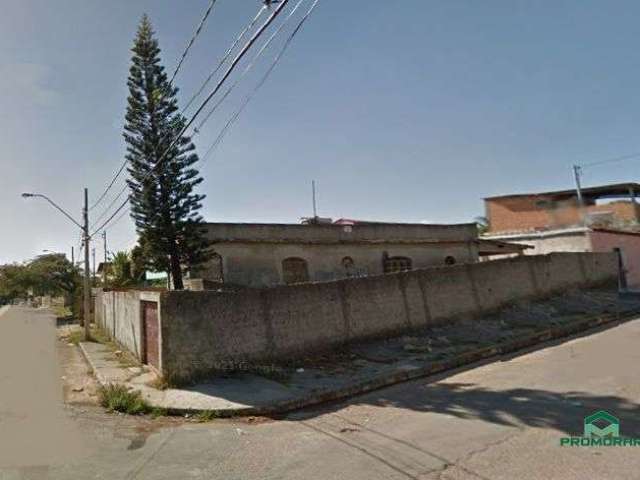 Lote 422m2 com casa Antiga, 3 quartos, 4 vagas, à venda no Tijuca, Contagem, MG