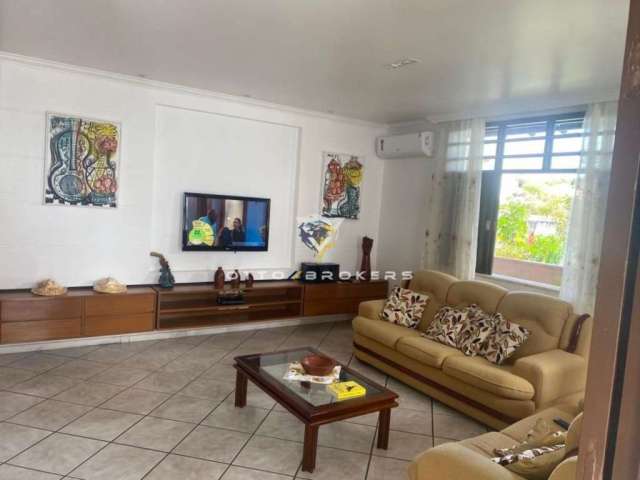 Casa com 4 quartos à venda em Itapuã, Salvador , 350 m2 por R$ 1.500.000