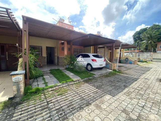 Casa em condomínio fechado com 4 quartos à venda no Messejana, Fortaleza  por R$ 285.000