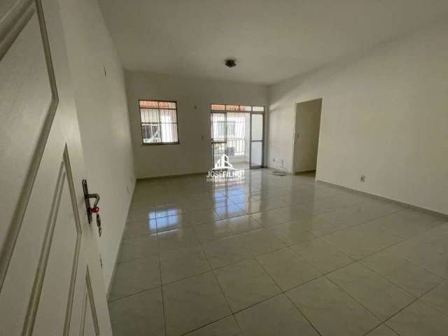 Apartamento com 2 quartos à venda na Cidade dos Funcionários, Fortaleza  por R$ 230.000