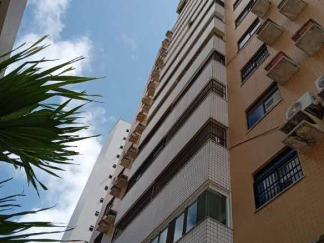 Apartamento com 3 quartos à venda no Centro, Fortaleza  por R$ 500.000