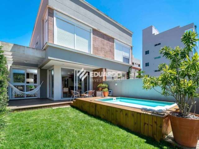 Casa Geminada à venda com piscina e 4 quartos em Canto Grande, Bombinhas - SC
