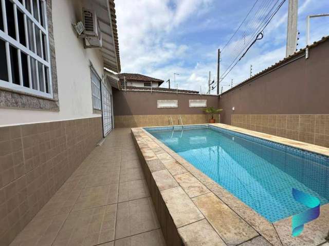 Casa com 3 dormitórios à venda, 154 m² por R$ 820.000,00 - Vilamar - Praia Grande/SP