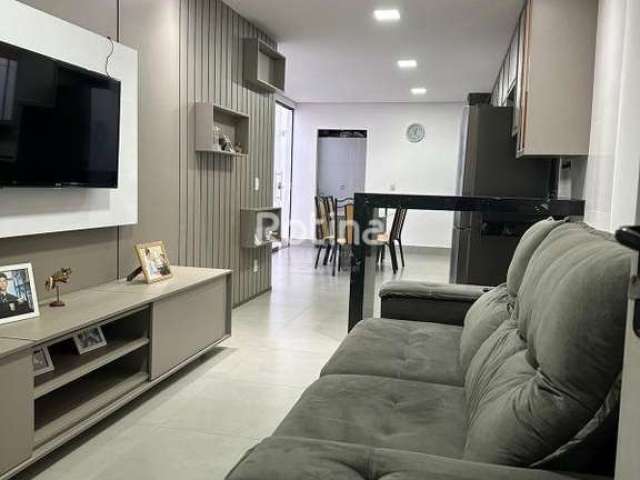 Casa Condomínio Fechado à venda, 3 quartos, 1 suíte, Aclimação - Uberlândia/MG - R$ 550.000,00