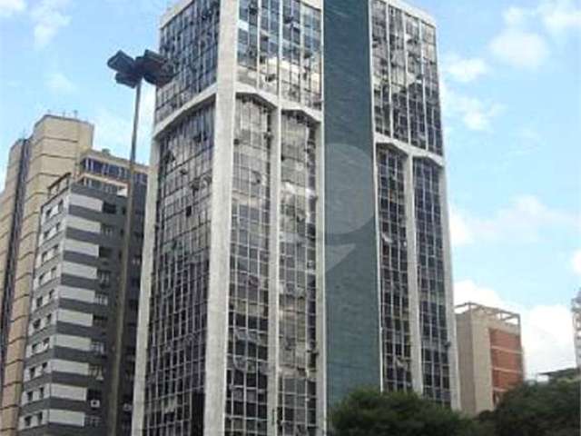 Sala Comercial à venda com 30 m² localizado na Avenida Paulista, SP.