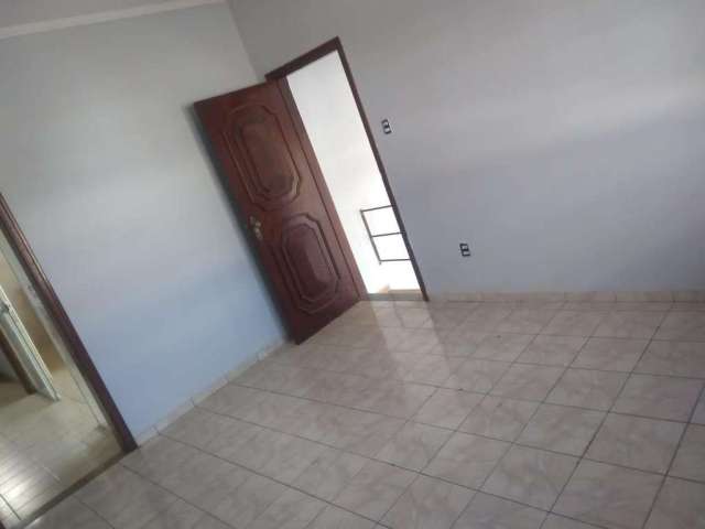 Casa para Venda em Limeira, Vila Claudia, 2 dormitórios, 1 suíte, 1 banheiro, 1 vaga