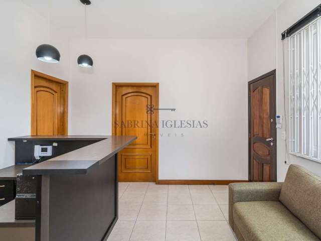 Casa comercial com 3 salas para alugar na Rua Inácio Lustosa, 878, São Francisco, Curitiba, 220 m2 por R$ 8.900