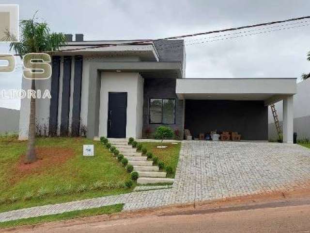 Casa totalmente térrea para Venda no Condomínio Shambala III- Atibaia,  estuda permuta por imóvel de menor valor