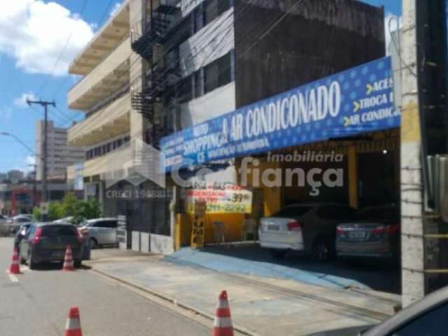 Ponto Comercial + Casa à venda na Parquelândia - Fortaleza/CE