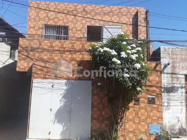 Casa à venda no bairro Floresta - Fortaleza/CE