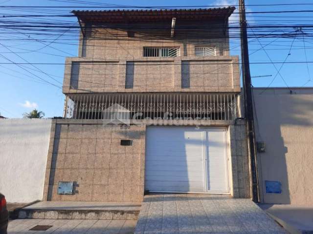 Casa à venda no bairro Padre Andrade - Fortaleza/CE