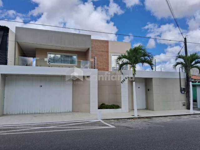 Casa à venda no bairro Bela Vista - Fortaleza/CE