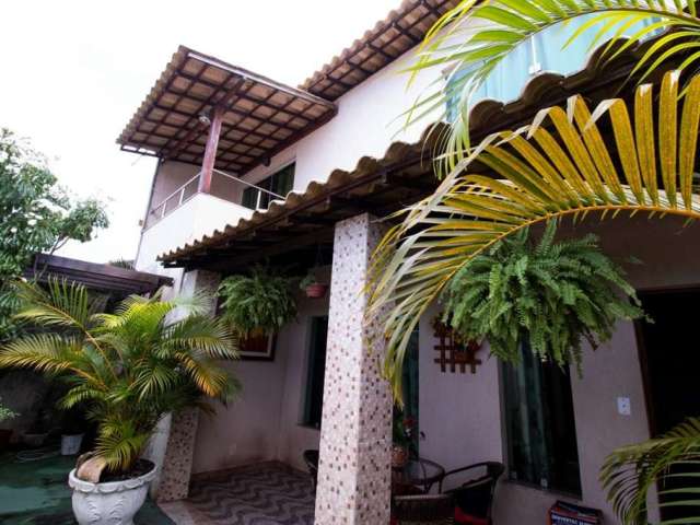 Casa com 5 quartos à venda no Jardim das Margaridas, Salvador , 220 m2 por R$ 650.000