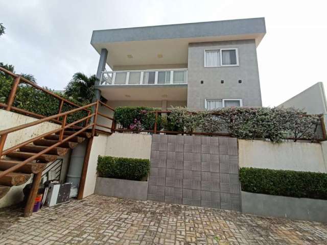 Casa em condomínio fechado com 4 quartos à venda no Caixa D'Água, Lauro de Freitas  por R$ 989.000