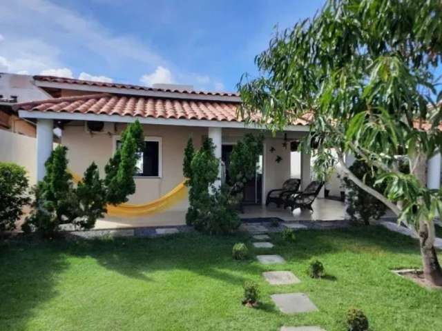 Casa em condomínio fechado com 3 quartos à venda no Jauá, Camaçari  por R$ 750.000