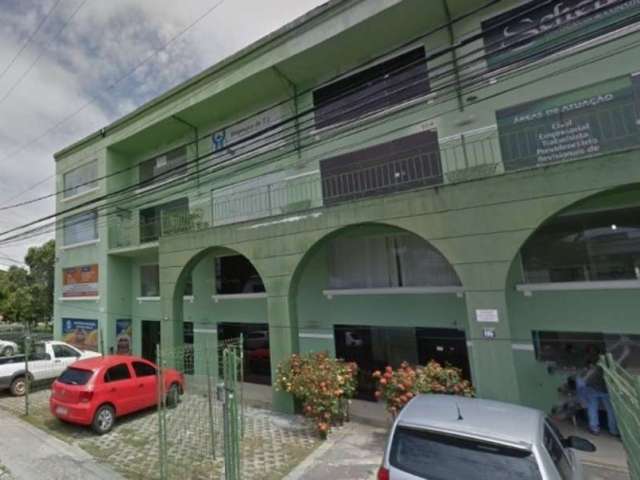Sala comercial à venda no Centro, Lauro de Freitas  por R$ 120.000