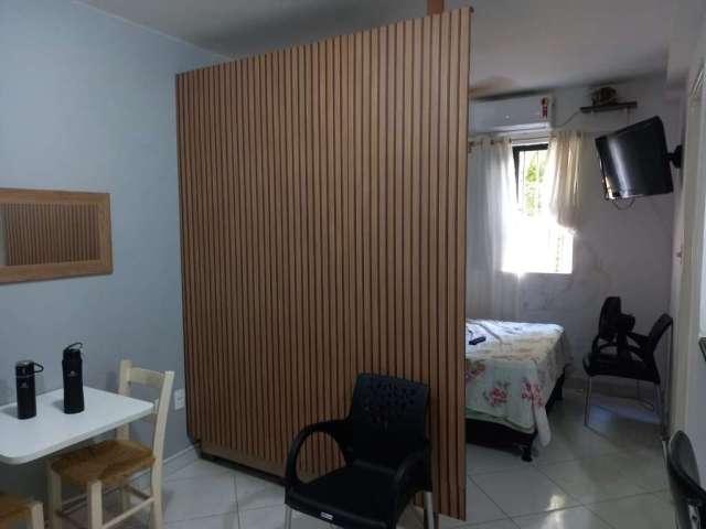 Apartamento com 1 quarto para alugar no Pitangueiras, Lauro de Freitas , 22 m2 por R$ 1.600