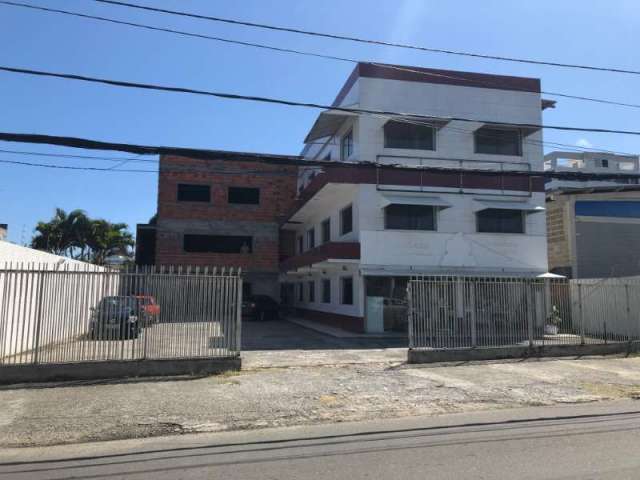 Sala comercial à venda no Pitangueiras, Lauro de Freitas , 750 m2 por R$ 1.700.000