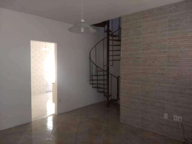 Casa em condomínio fechado com 3 quartos para alugar no Parque Jockey Clube, Lauro de Freitas , 100 m2 por R$ 1.500