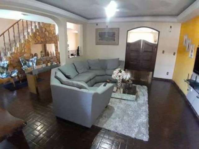 Casa com 3 quartos à venda na Rua Radialista José Correia, Céu Azul, Belo Horizonte, 390 m2 por R$ 890.000
