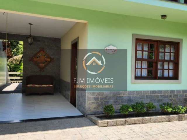Casa em Badu, Niterói: 146m², 3 dormitórios, 3 banheiros - venda e locação por R$420K