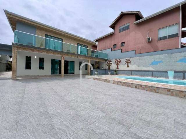 Casa com 7 dormitórios à venda, 369 m² por R$ 1.500.000,00 - Balneário Stella Maris - Peruíbe/SP