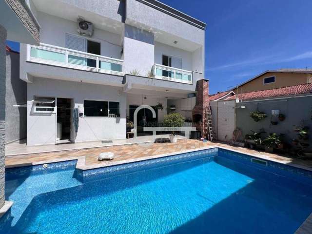 Casa  Sobrado a 300m da praia com 4 dormitórios à venda, 183 m² por R$ 1.150.000 - Balneário Três Marias - Peruíbe/SP