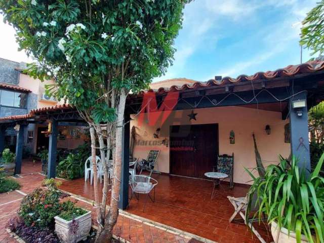 Casa à venda no bairro Praia dos Anjos - Arraial do Cabo/RJ