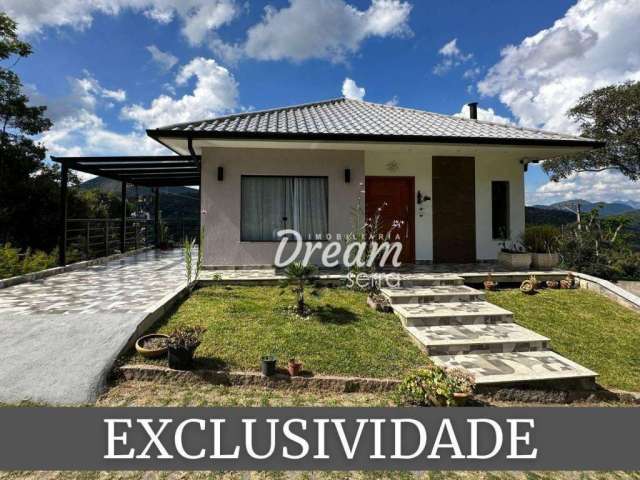 Casa com 3 dormitórios à venda, 200 m² por R$ 795.000,00 - Parque do Imbui - Teresópolis/RJ