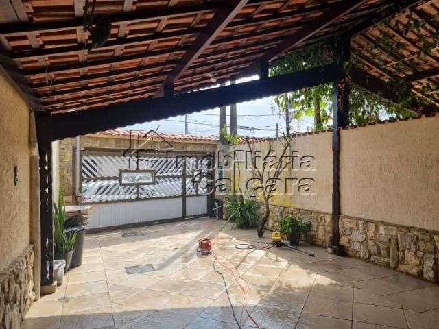 Casa com 2 quartos à venda na Rua Atibaia, 526, Jardim Real, Praia Grande por R$ 480.000