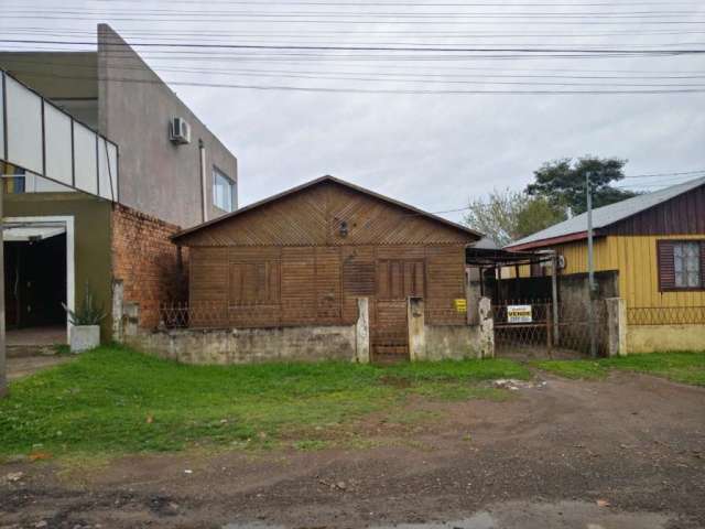 Casa com 3 quartos à venda no Santana, Uruguaiana , 200 m2 por R$ 140.000