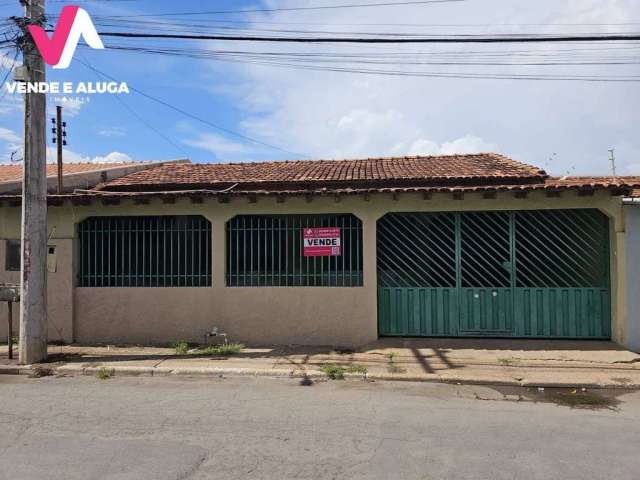 Casa a venda com 4 quartos 1 suite 2 vagas grandes  190m² Cidade Alta Cuiabá -MT
