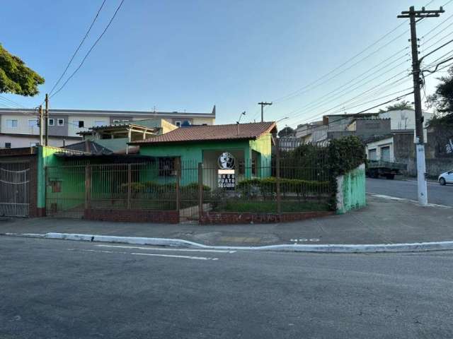 Casa com 2 quartos para alugar no Parque Boturussu, São Paulo  por R$ 3.000