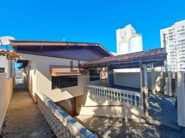 Casa com 3 quartos para alugar no Jardim Novo Horizonte, Valinhos , 330 m2 por R$ 5.000