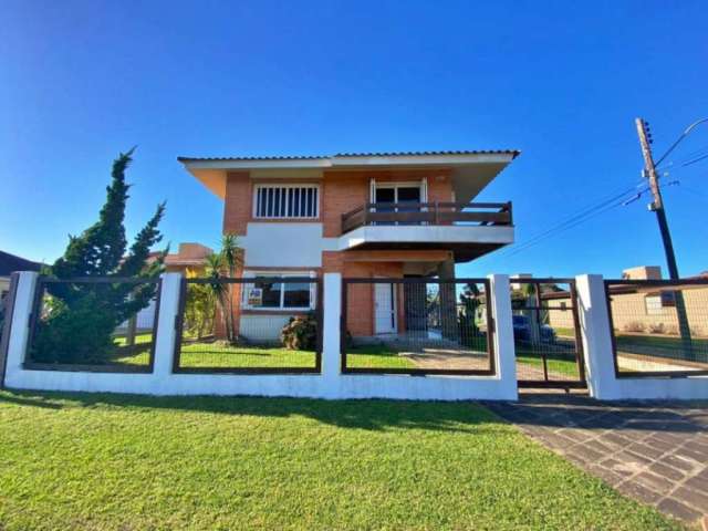 Casa em condomínio fechado com 4 quartos à venda na Sul, 148, Noiva Do Mar, Xangri-Lá por R$ 830.000