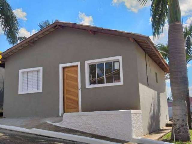 Village com 2 dormitórios à venda, 49 m² por R$ 280.000,00 - Chácaras Fernão Dias - Atibaia/SP