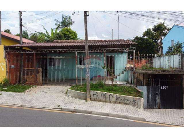 Terreno 480m²  com 3 casas não averbadas, Bairro Paloma, Colombo, Paraná valor R$ 330.000,00