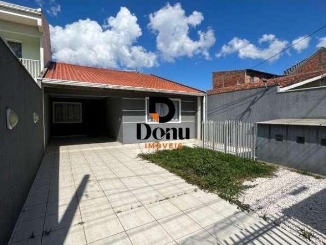 Casa comercial para locação em Curitiba-PR, no bairro Cajuru - 2 quartos, 1 sala, 1 banheiro, 3 vagas de garagem, 110m².