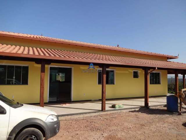 Casa para Locação em Brumadinho, Condomínio Quintas do Rio Manso, 3 dormitórios, 1 banheiro, 6 vagas