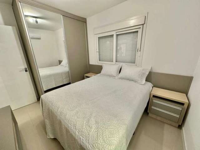 Título: Apartamento Finamente Mobiliado e Decorado, 2 Dormitórios em Navegantes, Capão da Canoa - RS