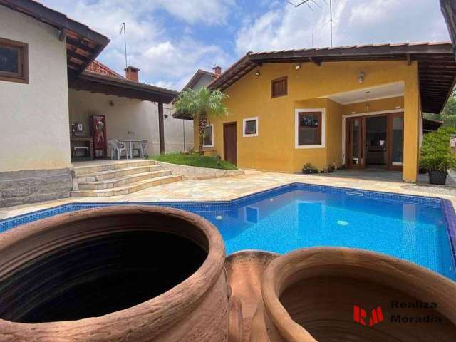 Casa semi térrea - com 3 dormitórios e 1 suíte - piscina  -  Granja Viana