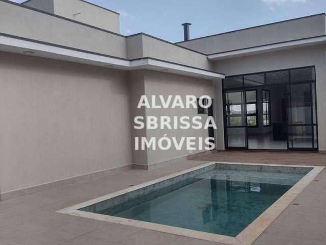 Linda casa térrea nova a venda com 3 dormitórios 3 suítes no Condomínio Villas do Golfe em Itu SP 260 m2