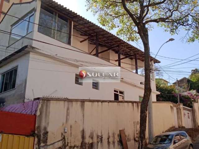 Casa com 6 quartos à venda na Santa Tereza, Belo Horizonte , 194 m2 por R$ 900.000